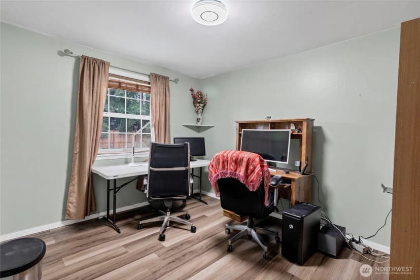 Property photo for 28461 26th Avenue S, Federal Way photo 20