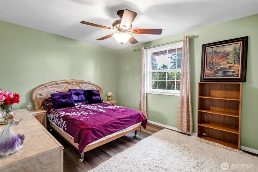 Property photo for 28461 26th Avenue S, Federal Way photo 17