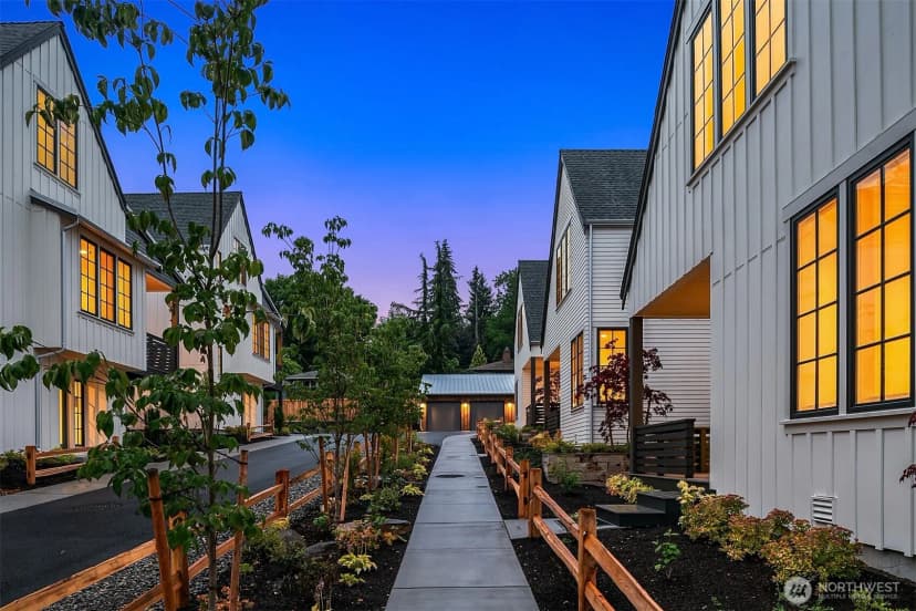 Property photo for 2218 Ne 125th Street, Seattle photo 27