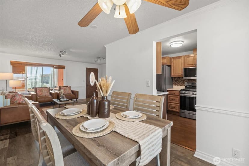 Property photo for 24527 36th Avenue S, Kent photo 10