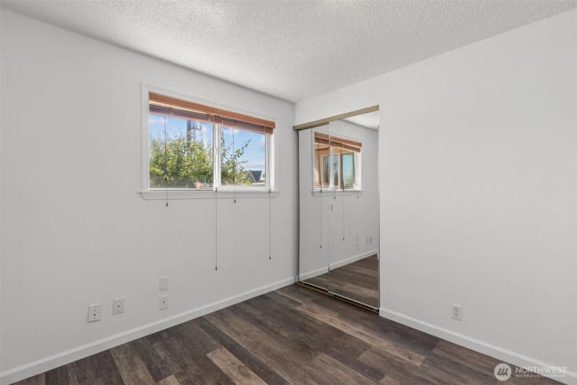 Property photo for 24527 36th Avenue S, Kent photo 25