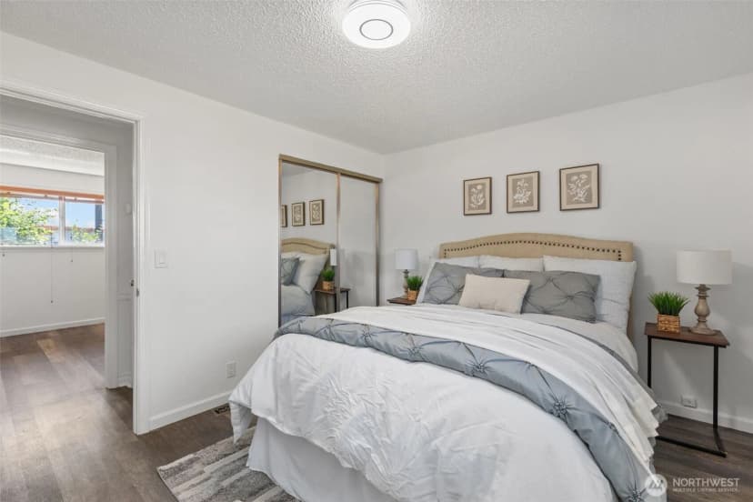 Property photo for 24527 36th Avenue S, Kent photo 15