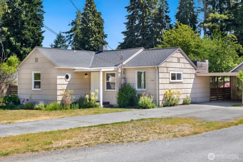Property photo for 17904 8th Avenue Ne, Shoreline