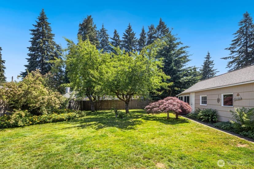 Property photo for 17904 8th Avenue Ne, Shoreline photo 22