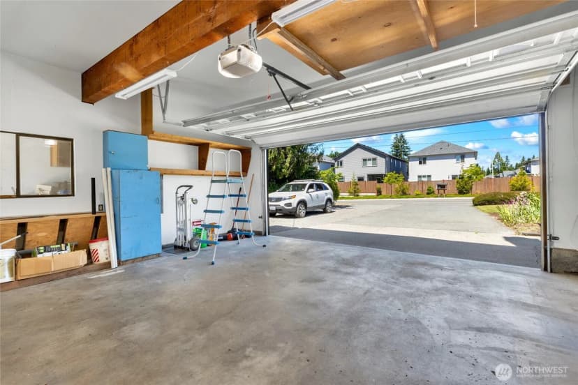 Property photo for 122 Bellflower Road, Bothell photo 29