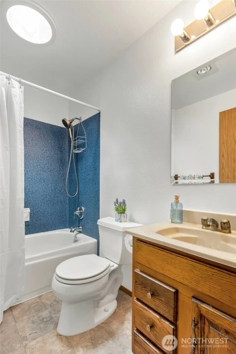 Property photo for 122 Bellflower Road, Bothell photo 16
