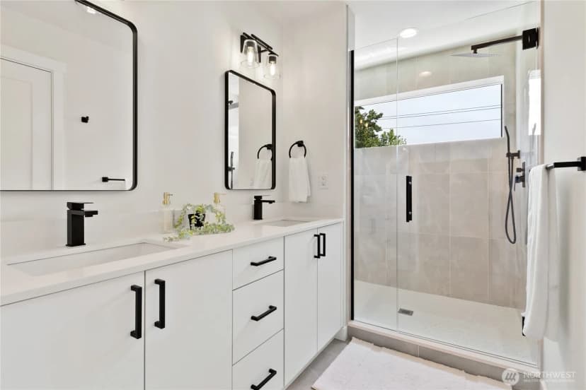 Property photo for 10306 Midvale Avenue N #a, Seattle photo 21