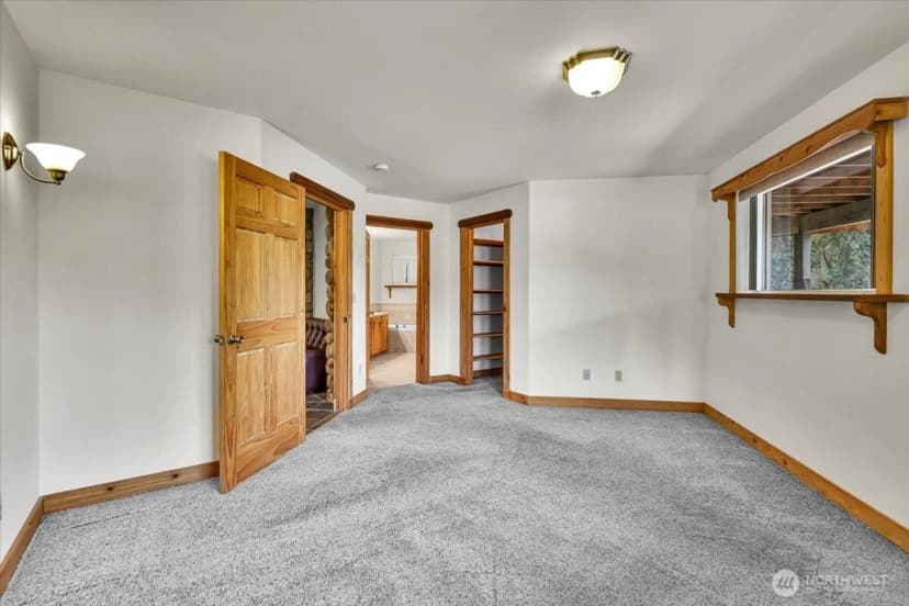 Property photo for 17049 Lake Point Drive Se, Yelm photo 21
