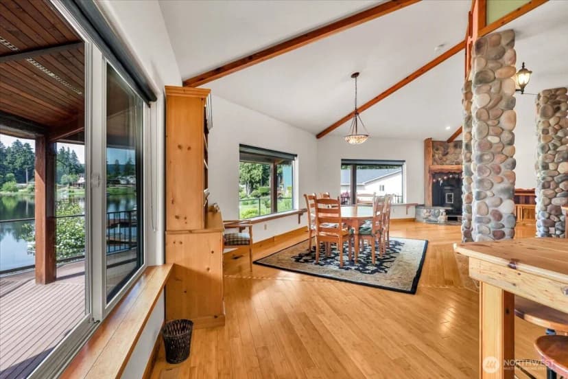 Property photo for 17049 Lake Point Drive Se, Yelm photo 7