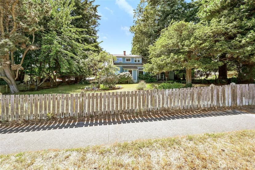 Property photo for 911 Tyler Street, Port Townsend photo 12