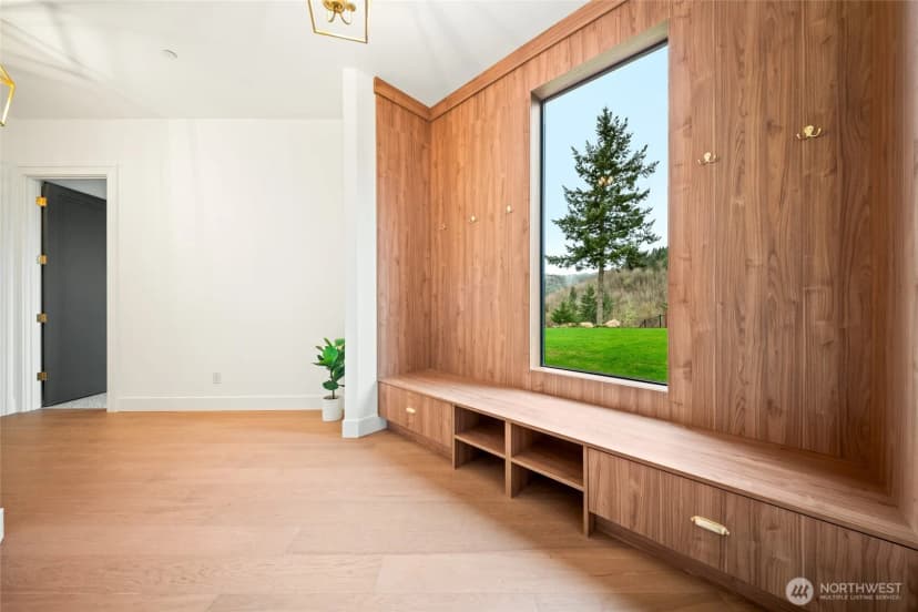 Property photo for 697 Sommerset Road, Woodland photo 30