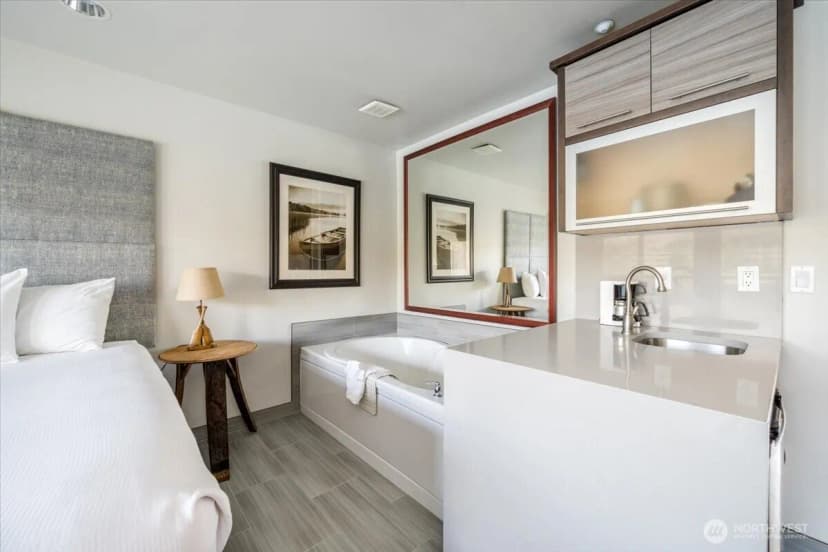 Property photo for 322 W Woodin Avenue #721, Chelan photo 8