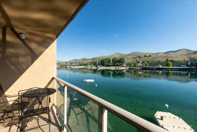 Property photo for 322 W Woodin Avenue #721, Chelan photo 5