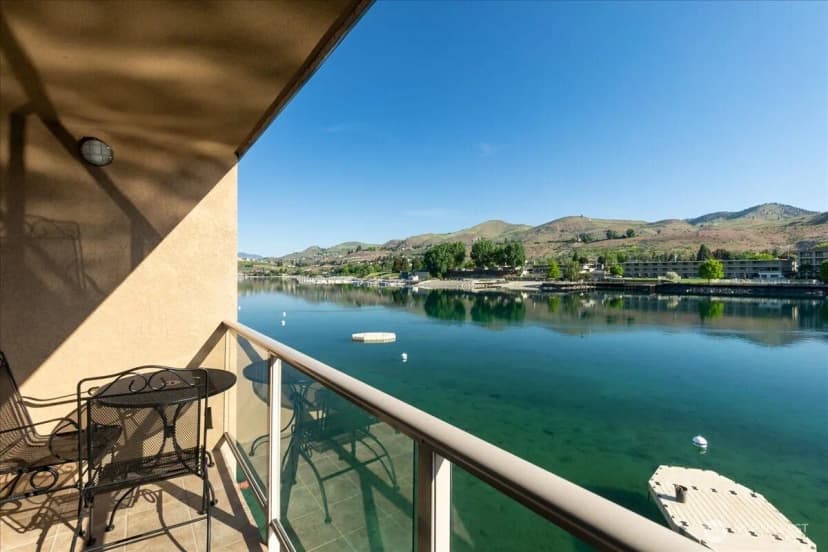 Property photo for 322 W Woodin Avenue #721, Chelan photo 5