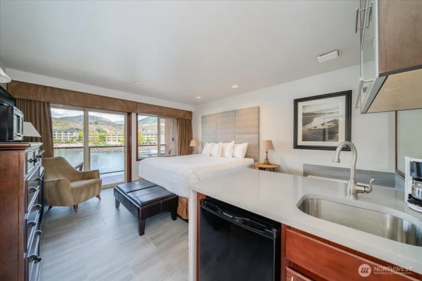 Property photo for 322 W Woodin Avenue #721, Chelan photo 2