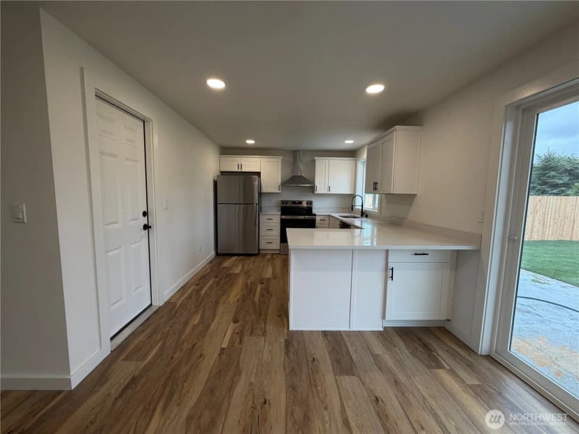Property photo for 303 Railroad Street Sw, Yelm photo 8