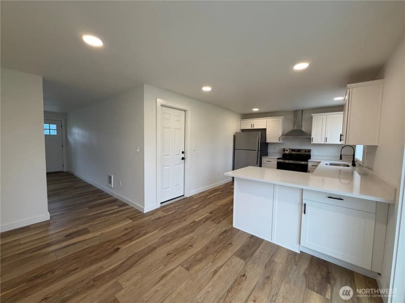 Property photo for 303 Railroad Street Sw, Yelm photo 11