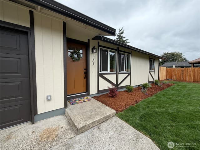 Property photo for 303 Railroad Street Sw, Yelm photo 2