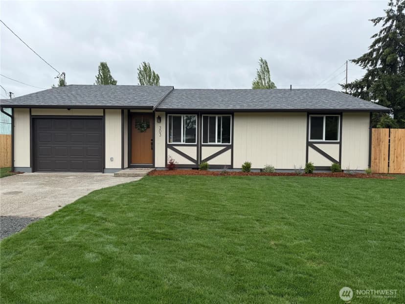 Property photo for 303 Railroad Street Sw, Yelm
