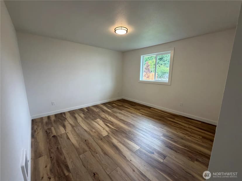 Property photo for 303 Railroad Street Sw, Yelm photo 22