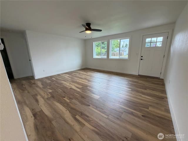 Property photo for 303 Railroad Street Sw, Yelm photo 5