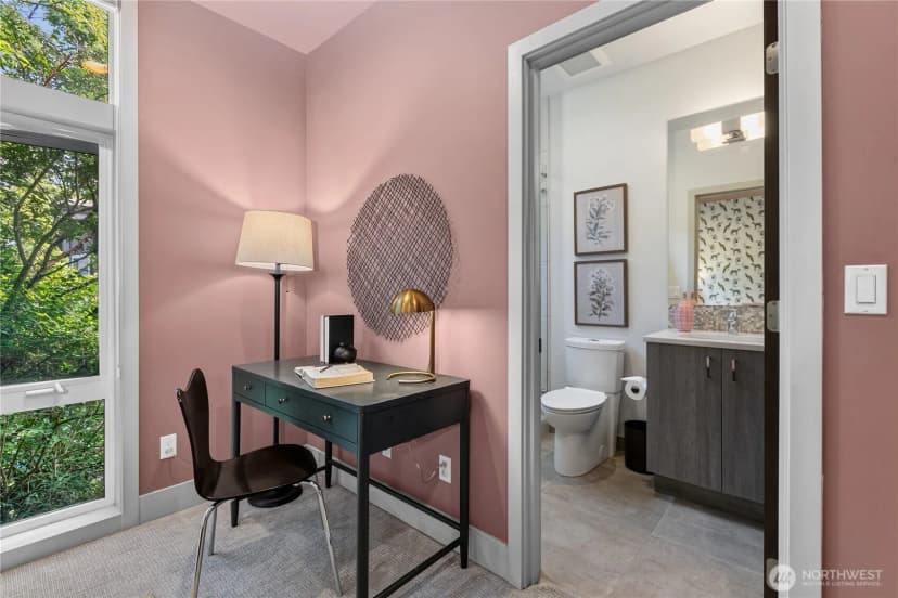 Property photo for 1313 4th Avenue W, Seattle photo 23