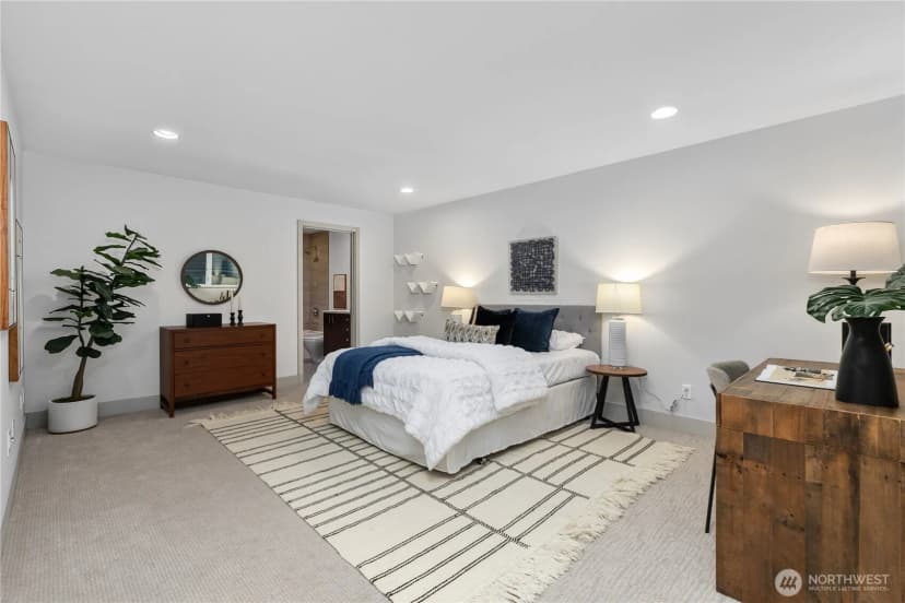 Property photo for 1313 4th Avenue W, Seattle photo 29