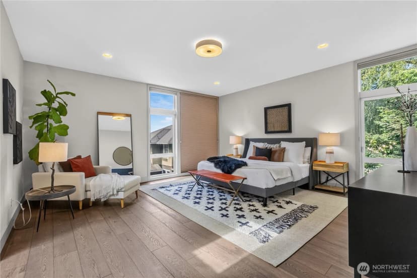 Property photo for 1313 4th Avenue W, Seattle photo 15