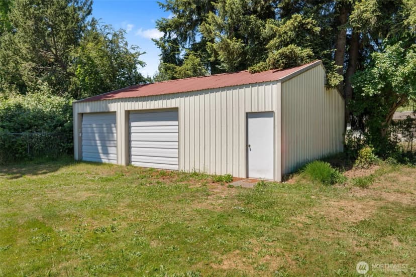 Property photo for 511 W 7th Street, Centralia photo 22