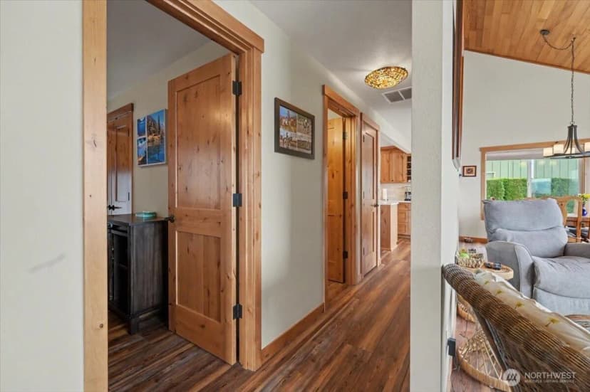 Property photo for 1386 S Lakeshore Road, Chelan photo 30