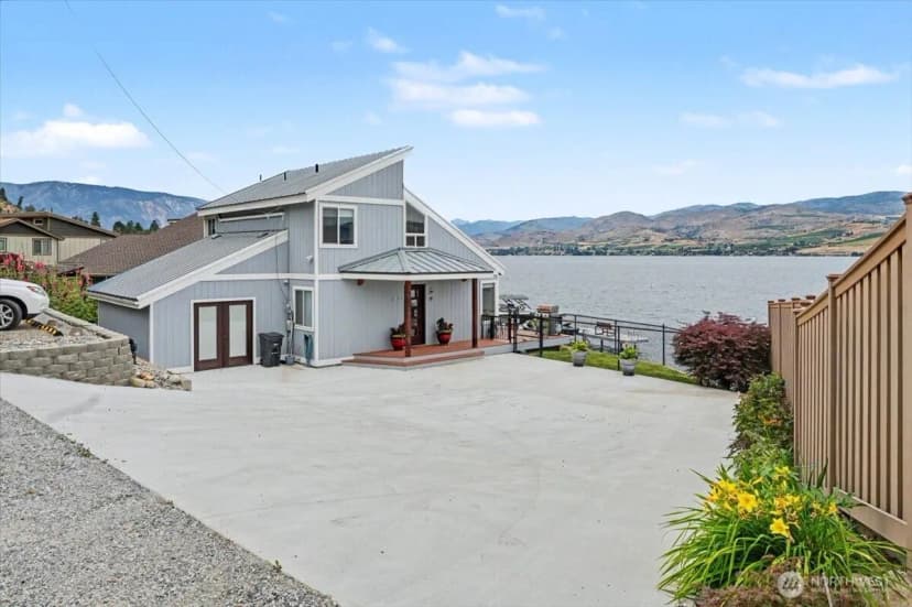 Property photo for 1386 S Lakeshore Road, Chelan photo 7