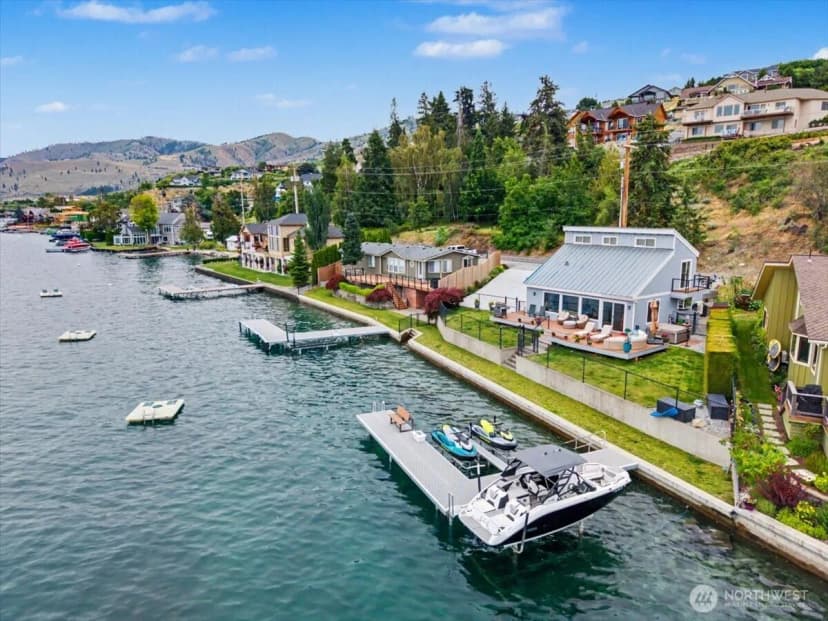 Property photo for 1386 S Lakeshore Road, Chelan photo 6