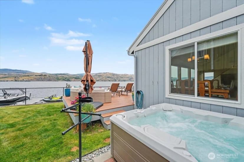 Property photo for 1386 S Lakeshore Road, Chelan photo 36