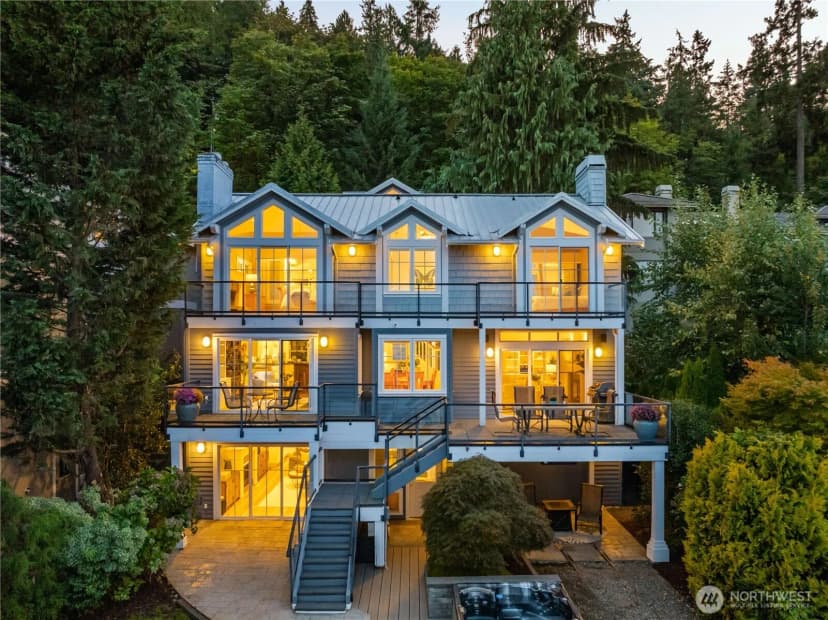 Property photo for 528 W Lake Sammamish Parkway Se, Bellevue photo 2