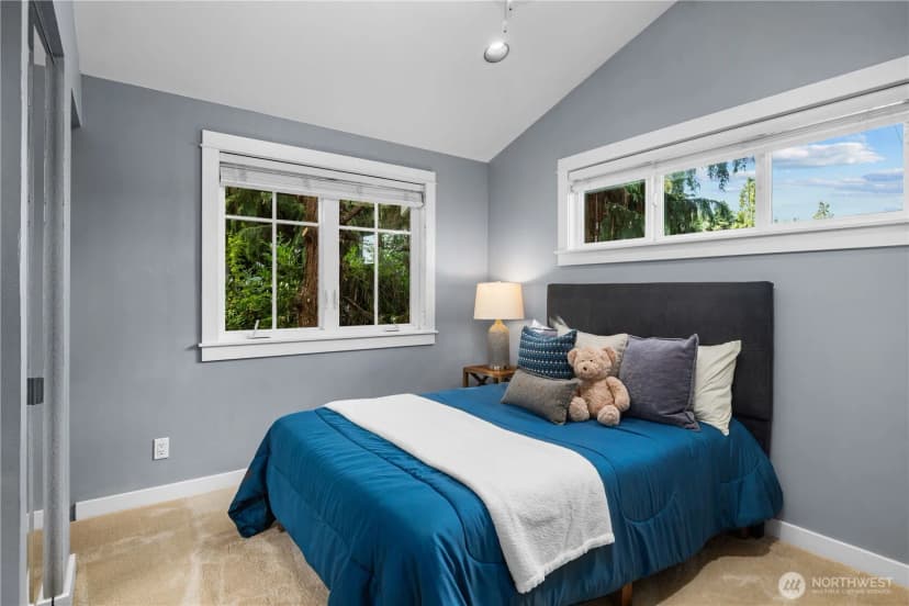 Property photo for 528 W Lake Sammamish Parkway Se, Bellevue photo 21