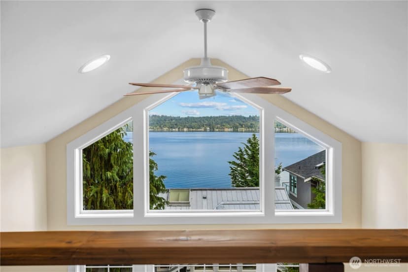 Property photo for 528 W Lake Sammamish Parkway Se, Bellevue photo 32
