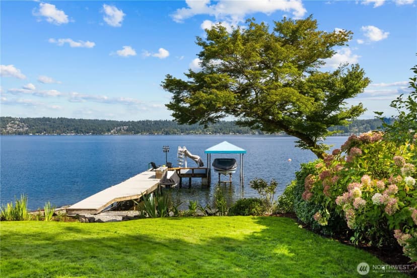 Property photo for 528 W Lake Sammamish Parkway Se, Bellevue photo 25