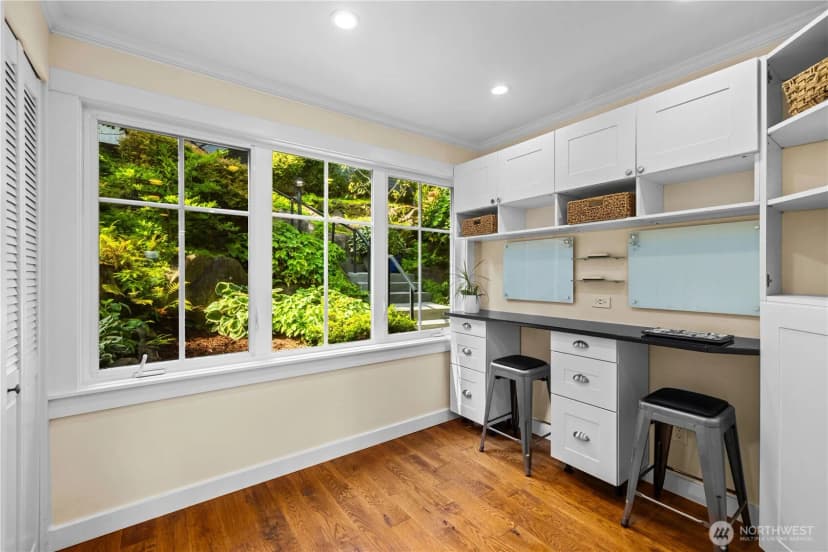 Property photo for 528 W Lake Sammamish Parkway Se, Bellevue photo 14