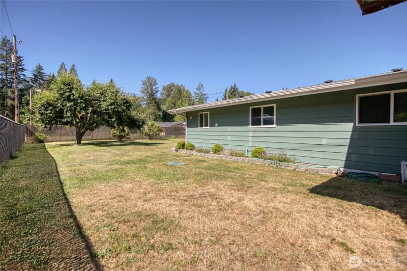 Property photo for 14791 Us 101 Highway, Shelton photo 25