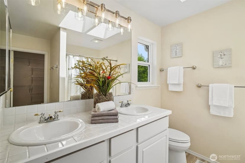 Property photo for 5015 152nd Place Se, Everett photo 25