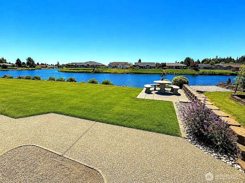 Property photo for 8227 Sehome Road, Blaine photo 4