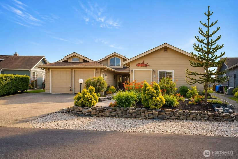 Property photo for 8227 Sehome Road, Blaine photo 7