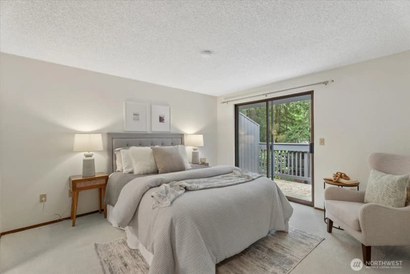Property photo for 4005 145th Avenue Ne, Bellevue photo 14