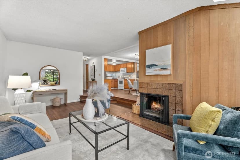 Property photo for 4005 145th Avenue Ne, Bellevue photo 4