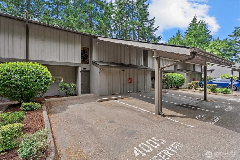Property photo for 4005 145th Avenue Ne, Bellevue