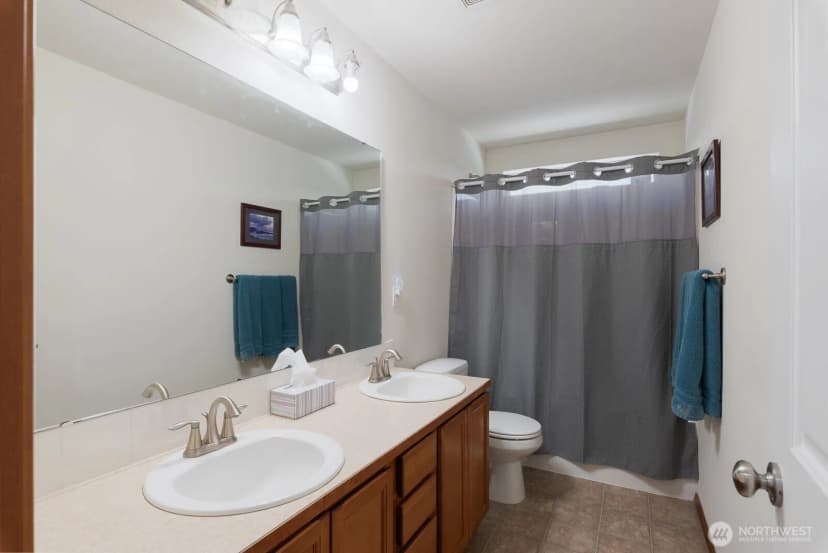 Property photo for 509 E Division Street #a, Arlington photo 17