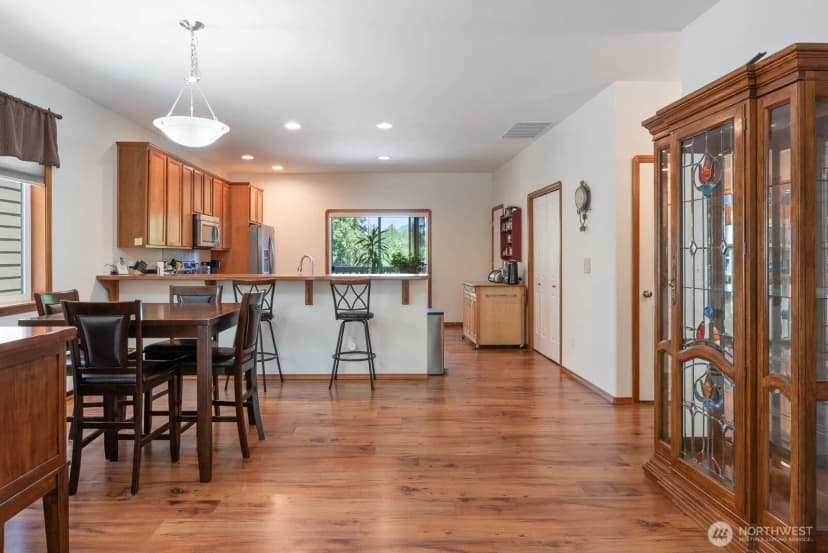 Property photo for 509 E Division Street #a, Arlington photo 6