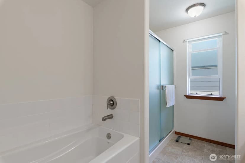 Property photo for 509 E Division Street #a, Arlington photo 14
