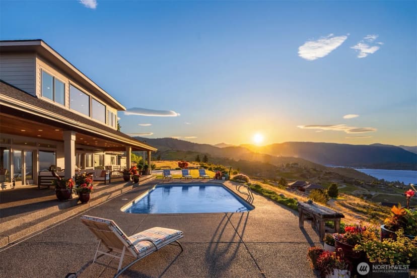 Property photo for 450 Hawks Meadow Road, Chelan