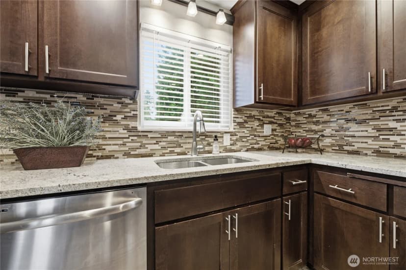 Property photo for 6911 Vandermark Road E, Bonney Lake photo 13